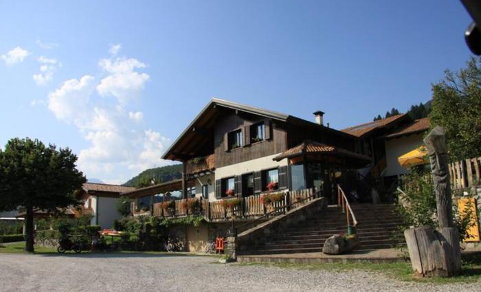 Al Fogolar Hotel Villa Santina Екстериор снимка